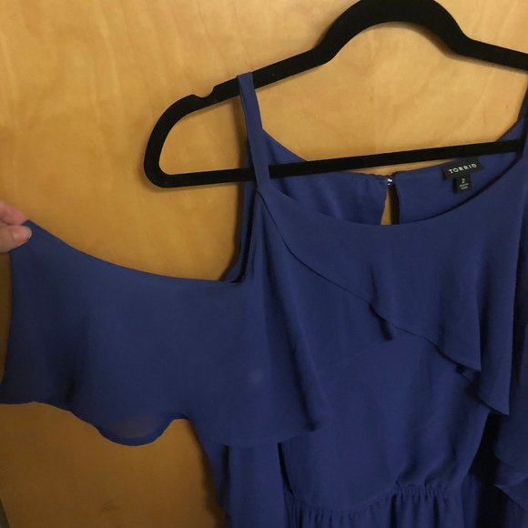 Cold Shoulder Flowy Midi Dress (Torrid Size 2) - Picture 3 of 3